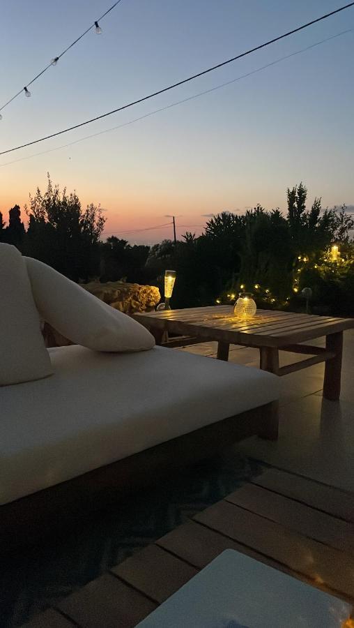 Spacious Villa With Private Pool In Serene Countryside Лос-Белонес Экстерьер фото