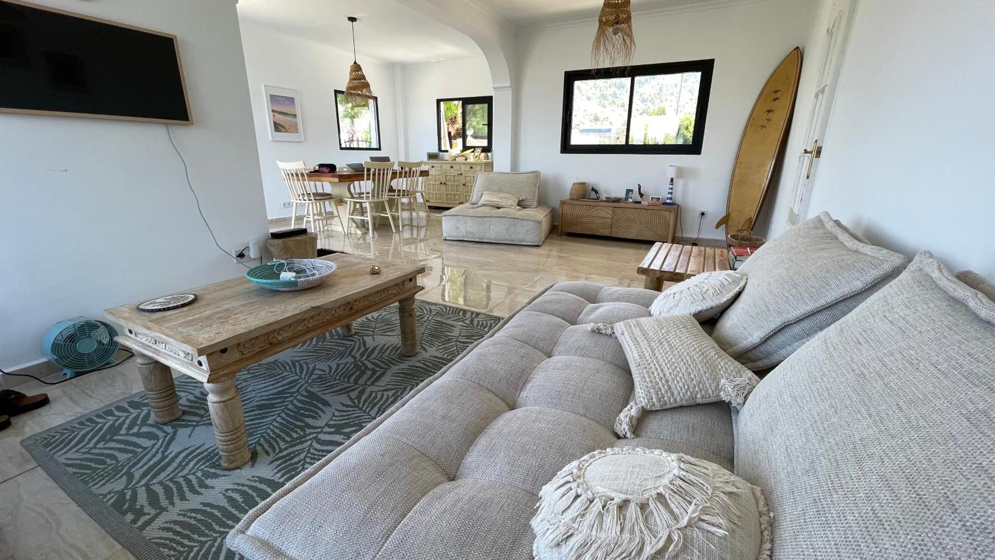 Spacious Villa With Private Pool In Serene Countryside Лос-Белонес Экстерьер фото